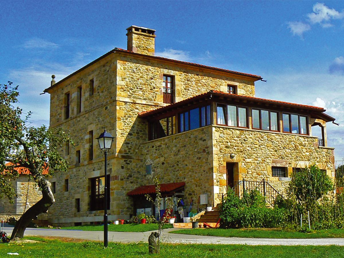 Posada Ribera Del Pas Iruz Exterior photo